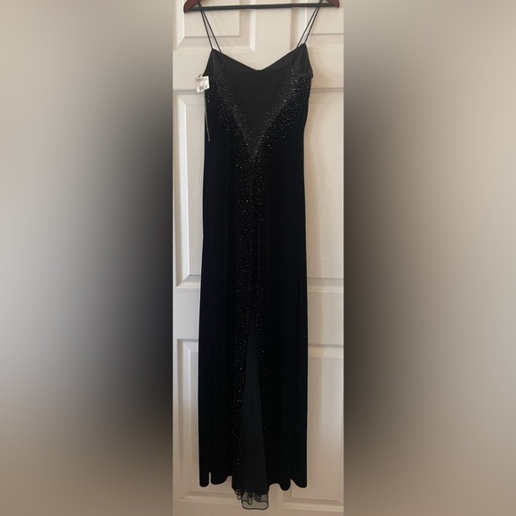 NWT gorgeous maxi dress black velvet with mesh back and beads spaghetti straps - Picture 4 of 7
